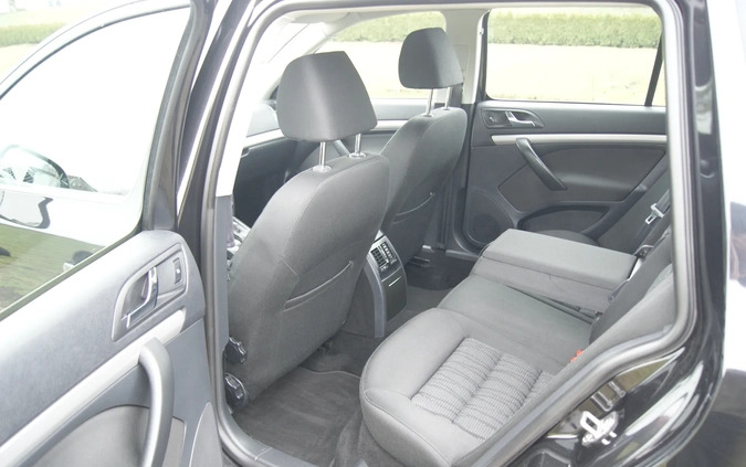 Skoda Octavia cena 21500 przebieg: 275744, rok produkcji 2009 z Rawicz małe 352
